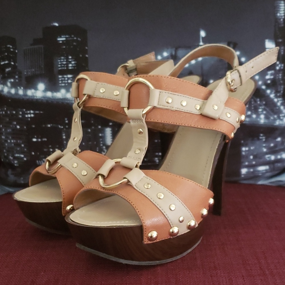 Platform stilletos 👠💋